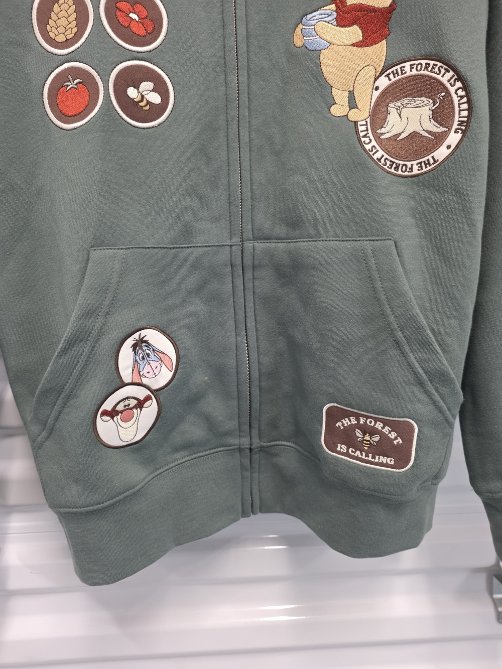 Disney Winnie The Pooh Badges Zippered Hoodie Unisex MD NWT (CD) - Picture 4 of 6